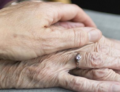 Resserer les conditions de l&rsquo;avantage fiscal pour l&rsquo;hébergement des personnes âgées : Une mesure injuste!