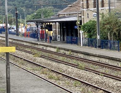 La décision de bpost de ne pas ouvrir de bureaux de poste dans les gares SNCB