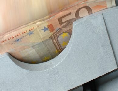 L’accès au cash et aux services bancaires doit rester une liberté et surtout un droit pour tous.