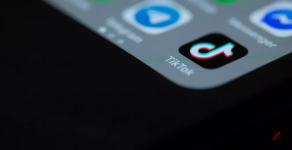 La ministre Vanessa Matz veut responsabiliser Tiktok sur ses contenus dangereux